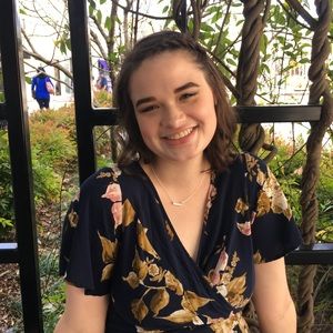 Meet your Posher, Leandra